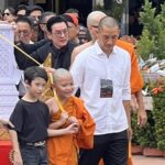 คนบันเทิง และแฟนคลับแน่นวัด ร่วมส่ง ‘เร แม๊คโดแนลด์’ เป็นครั้งสุดท้าย-มิตรภาพส่งต่อรุ่นลูก