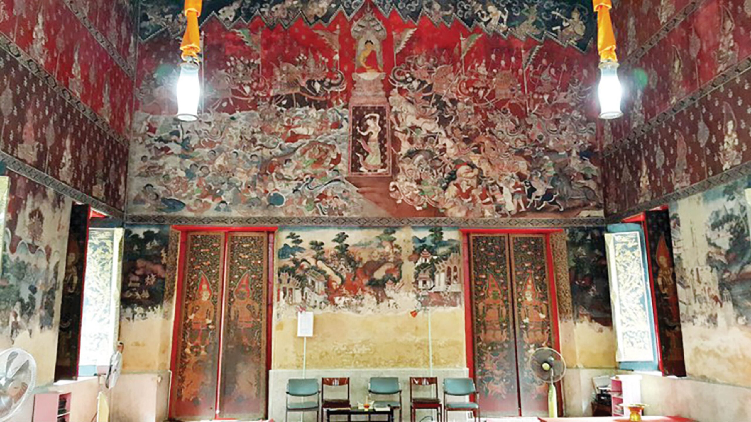 Visit Kham Phang Bang Jak Temple to See Precious Murals