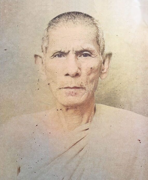 ข่าวสดพระเครื่อง-เหรียญหลวงพ่อหุ่นรุ่นแรก