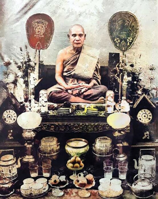 ข่าวสดพระเครื่อง - พระกลีบบัว หลวงปู่แจ้ง พระเกจิชื่อดังอัมพวา