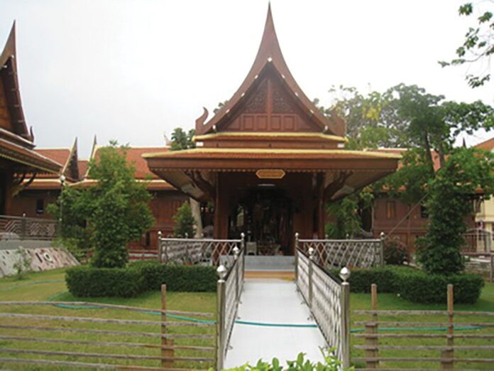 ข่าวสดพระเครื่อง - พระสมเด็จอกครุฑ หลวงปู่หยอด วัดแก้วเจริญ