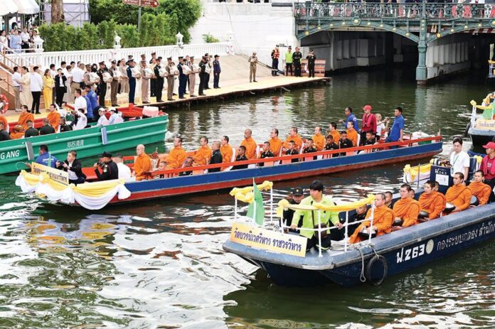 สดจากหน้าพระ - ทำบุญตักบาตร3สายคลอง ถวายพระราชกุศลในหลวง