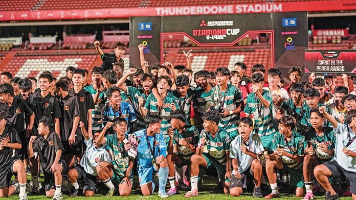 สดจากเยาวชน - อัสสัมชัญยูไนเต็ด คว้าแชมป์สมัย 4