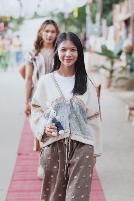 สดจากเยาวชน