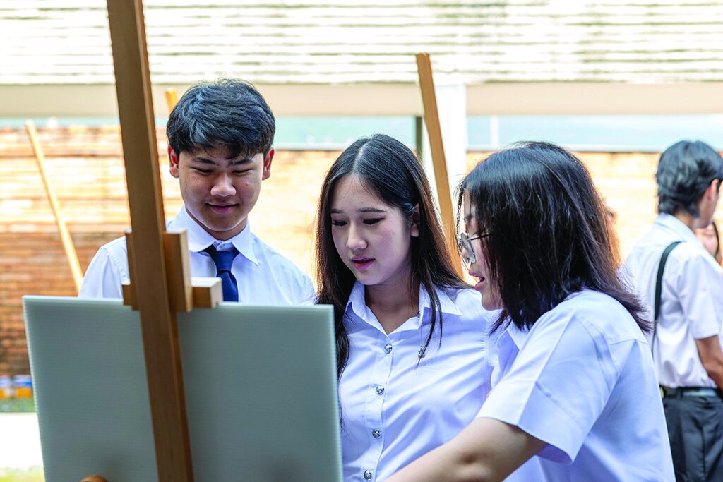ไอคิวทะลุฟ้า - พลิกโฉมถนนคนเดินท่าแพ สู่ต้นแบบอนาคตเชียงใหม่