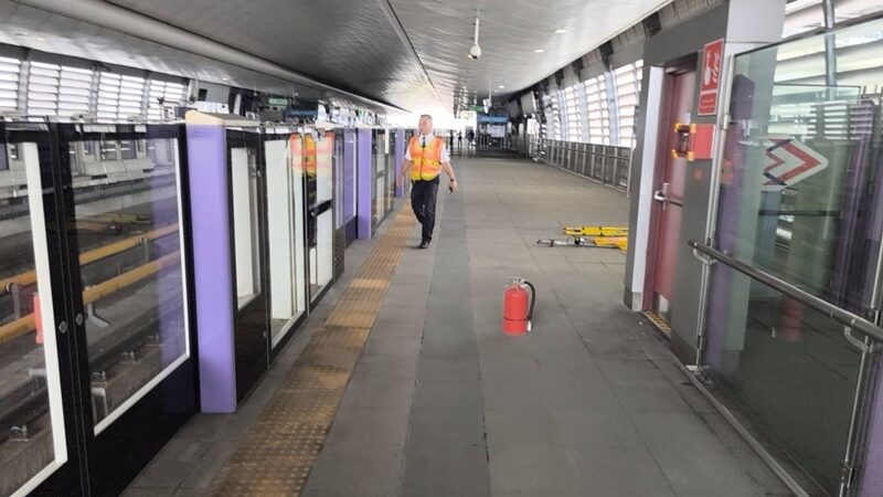รางรถไฟฟ้าสถานีเตาปูน