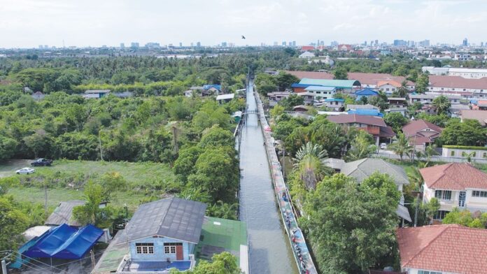 สดจากเยาวชน
