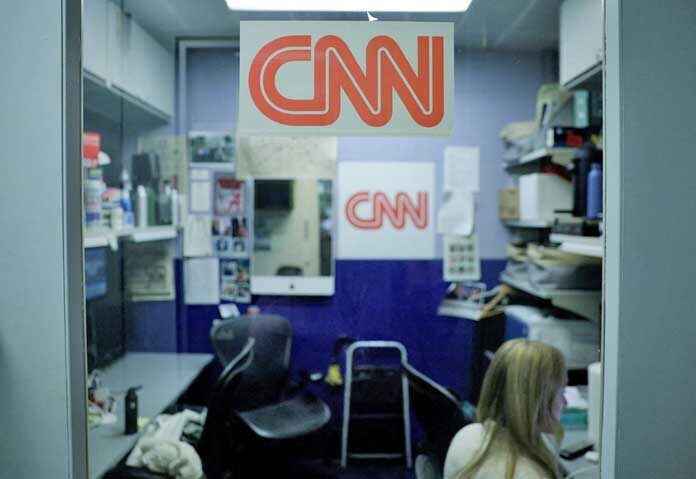 ภาพแฟ้มข่าว: บูธของ CNN ที่ทำเนียบขาว ภายหลังจากที่ประธานาธิบดีโดนัลด์ ทรัมป์ ของสหรัฐฯ ประกาศว่าจะสั่งห้าม CNN, MSNBC และ Politico เข้าทำเนียบขาว ในกรุงวอชิงตัน ดี.ซี. สหรัฐอเมริกา เมื่อวันที่ 18 กันยายน 2026