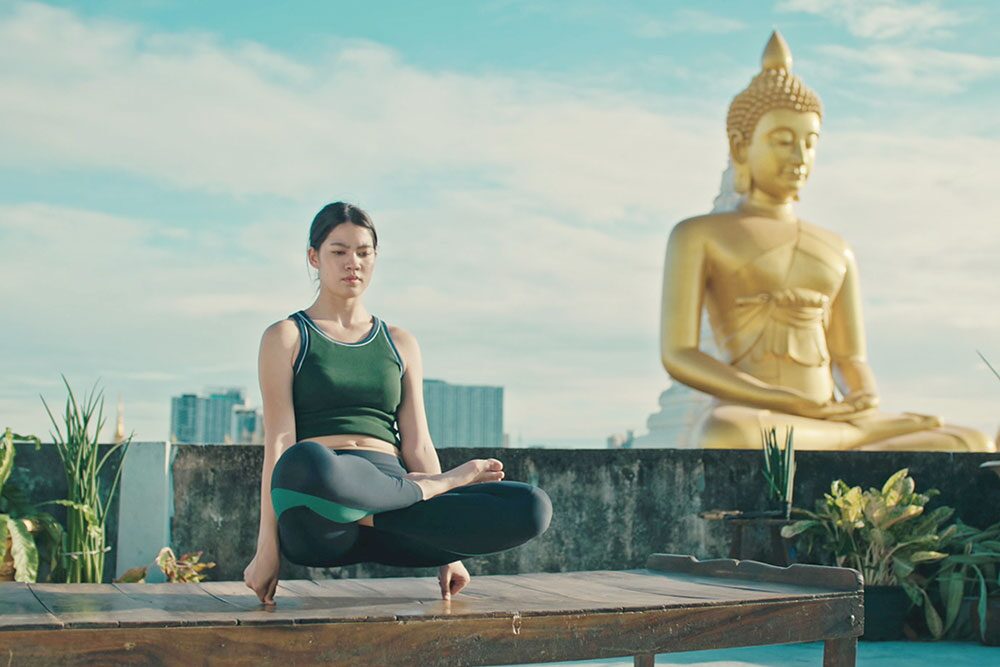 สกู๊ปบันเทิง - ‘คลึง’ซีรีส์ดราม่าจริตไทย ‘ชาร์เลท-เทศน์’ประชันรุ่นใหญ่