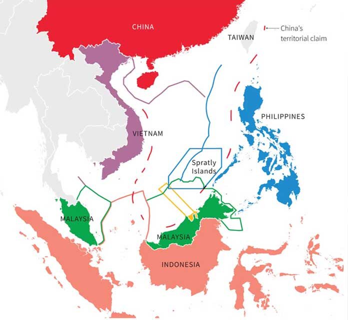 เมื่อถูกถามถึงเหตุการณ์ผิดปกติดังกล่าวที่กรุงปักกิ่ง นางเหมา หนิง โฆษกกระทรวงการต่างประเทศจีนกล่าวว่า ตนยังไม่มีข้อมูลเกี่ยวกับ "สถานการณ์เฉพาะ" เรื่องนี้ แต่ระบุเสริมว่า "จุดยืนของจีนต่อคดีอนุญาโตตุลาการเรื่องทะเลจีนใต้นั้นมีความชัดเจนและมั่นคงเสมอมา"