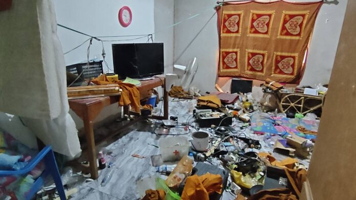 พระ