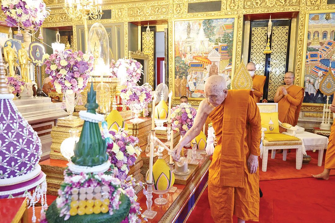 สดจากหน้าพระ - เททองหล่อพระพุทธรูปสำคัญ ถวายสมเด็จพระบรมราชินี