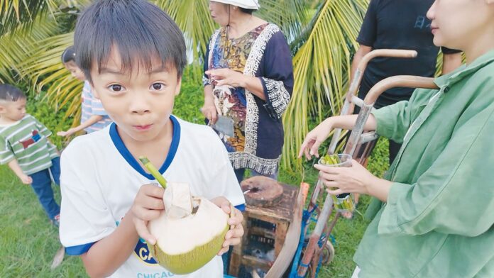 สดจากเยาวชน