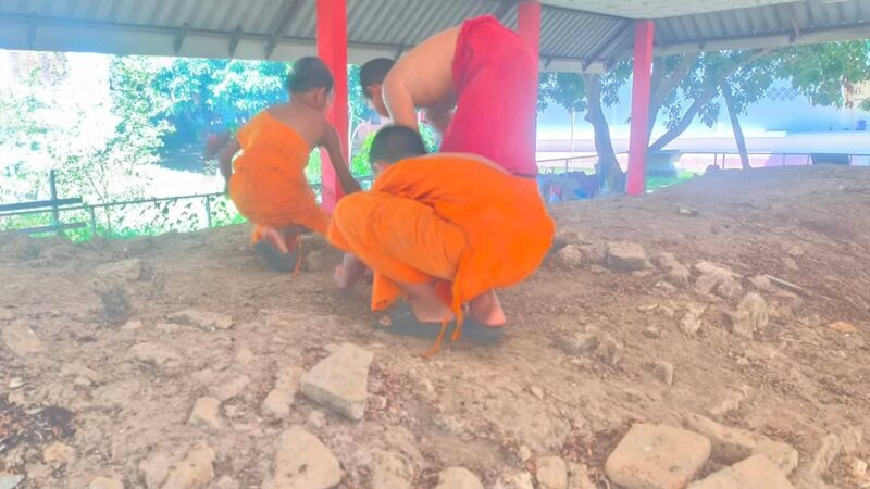 ลูกแก้วปริศนา