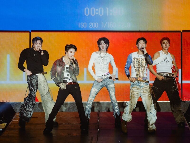 5 หนุ่ม PERSES ปลดล็อกตัวตน “UNCENSORED CONCERT” จัดเต็มทุกโชว์