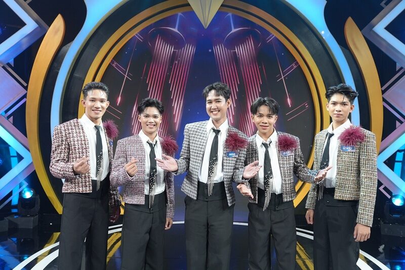 บัลลังก์หมอลำ เวทีเดือด! ร่วมลุ้นผลตัดสิน เผยโฉม 12 หนุ่มหมอลำคว้าตั๋วไปต่อ