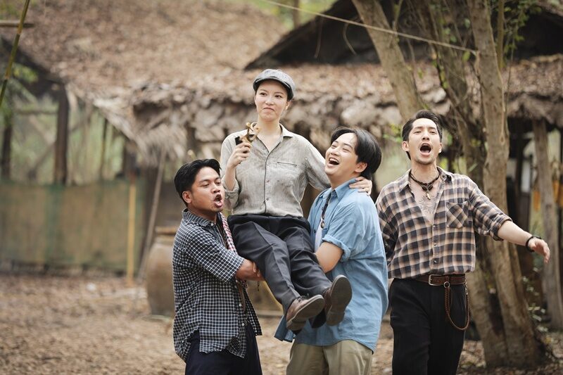 เรื่องย่อ แหวนรักข้ามเวลา เปิดเคมีใหม่ ยูโร-มุก ย้อนเวลาพิสูจน์รักแท้