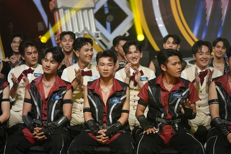 บัลลังก์หมอลำ เวทีเดือด! ร่วมลุ้นผลตัดสิน เผยโฉม 12 หนุ่มหมอลำคว้าตั๋วไปต่อ