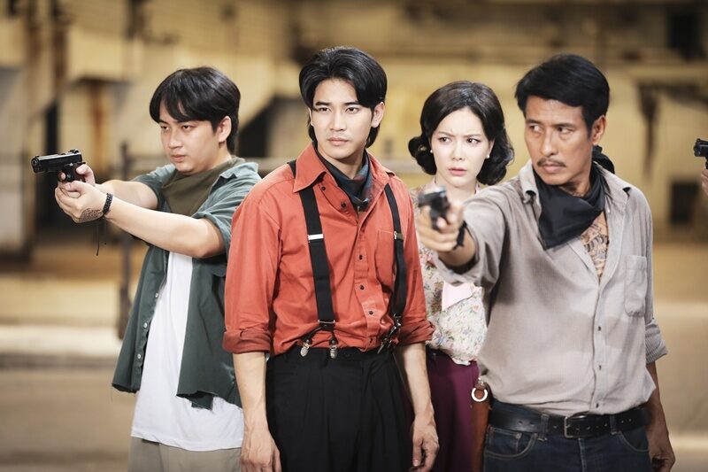 เรื่องย่อ แหวนรักข้ามเวลา เปิดเคมีใหม่ ยูโร-มุก ย้อนเวลาพิสูจน์รักแท้