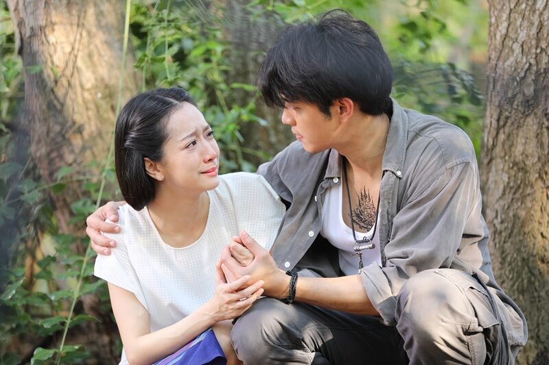 เรื่องย่อ แหวนรักข้ามเวลา เปิดเคมีใหม่ ยูโร-มุก ย้อนเวลาพิสูจน์รักแท้