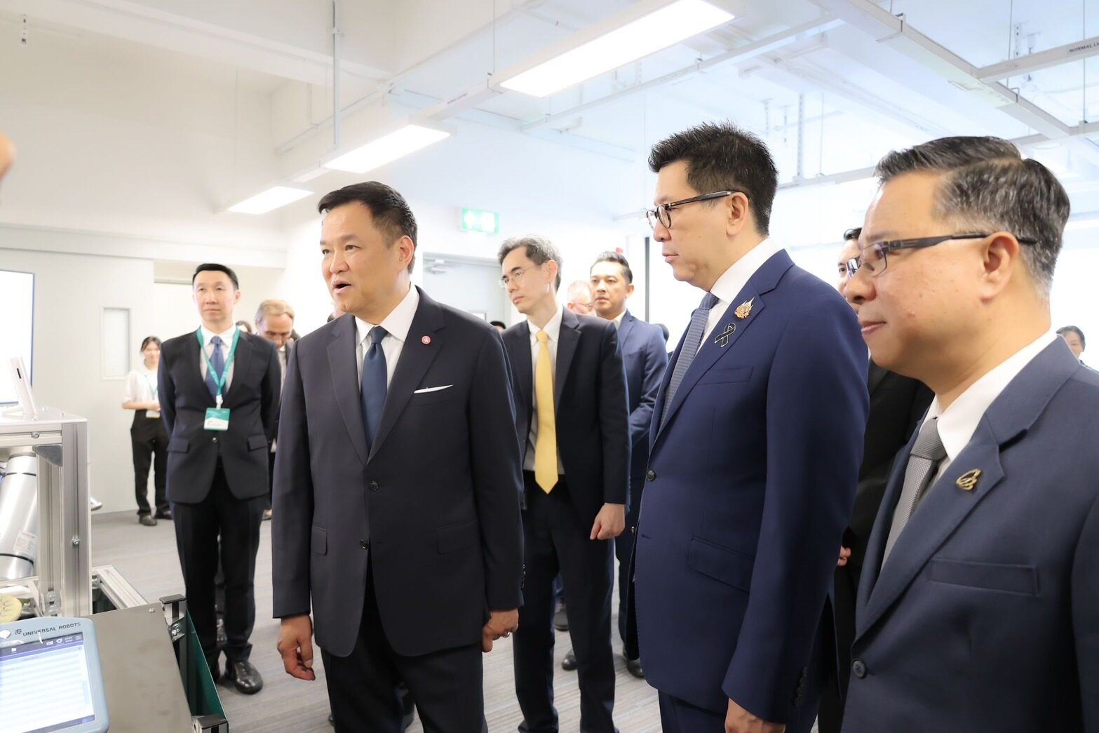 Thai PM Opens Infineon Semiconductor Plant in Samut Prakan