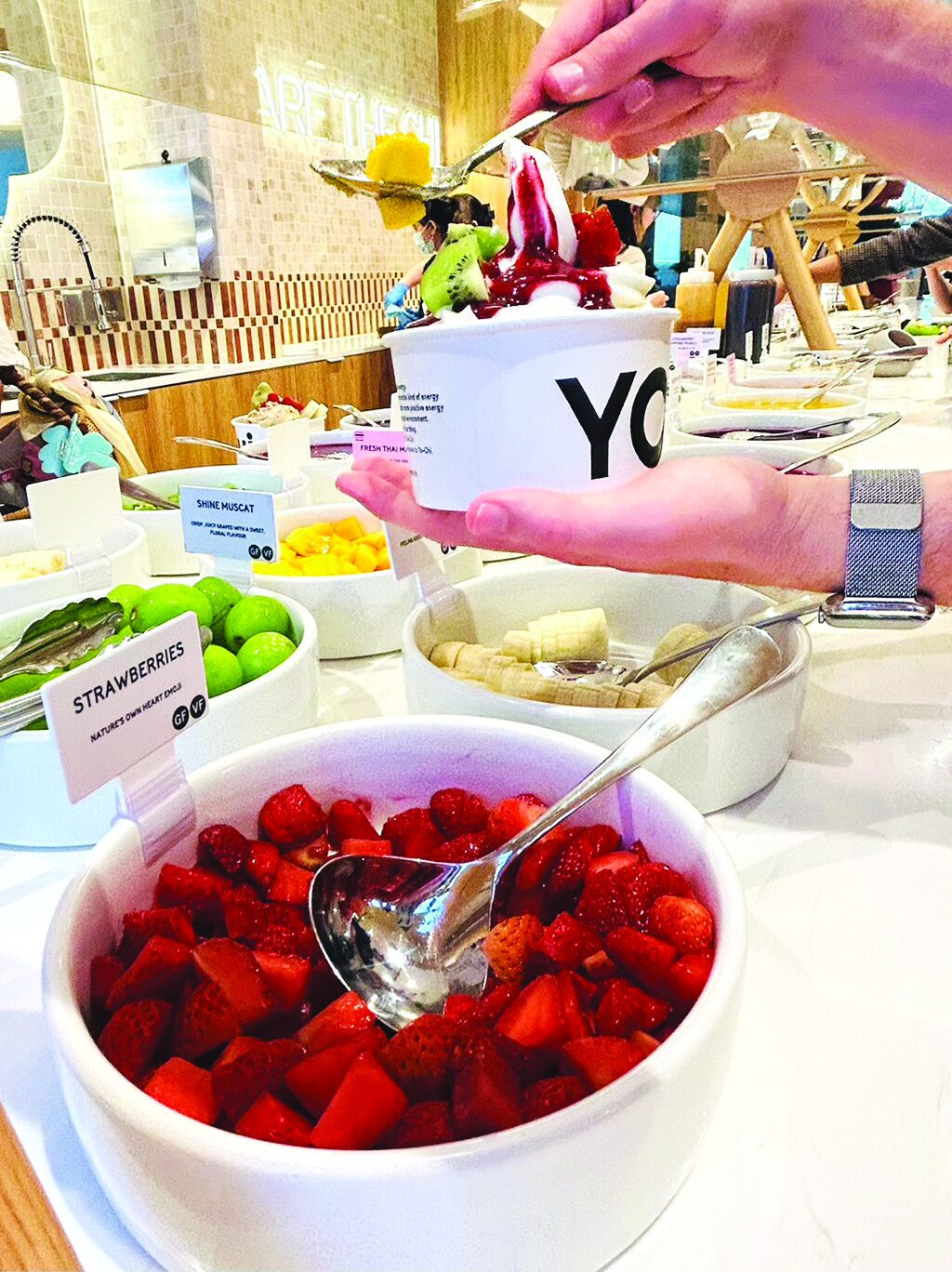 สวรรค์ในครัว - Yo-Chi ร้านโฟรเซ่นโยเกิร์ต ไนต์คลับขวัญใจเด็ก Gen Z   