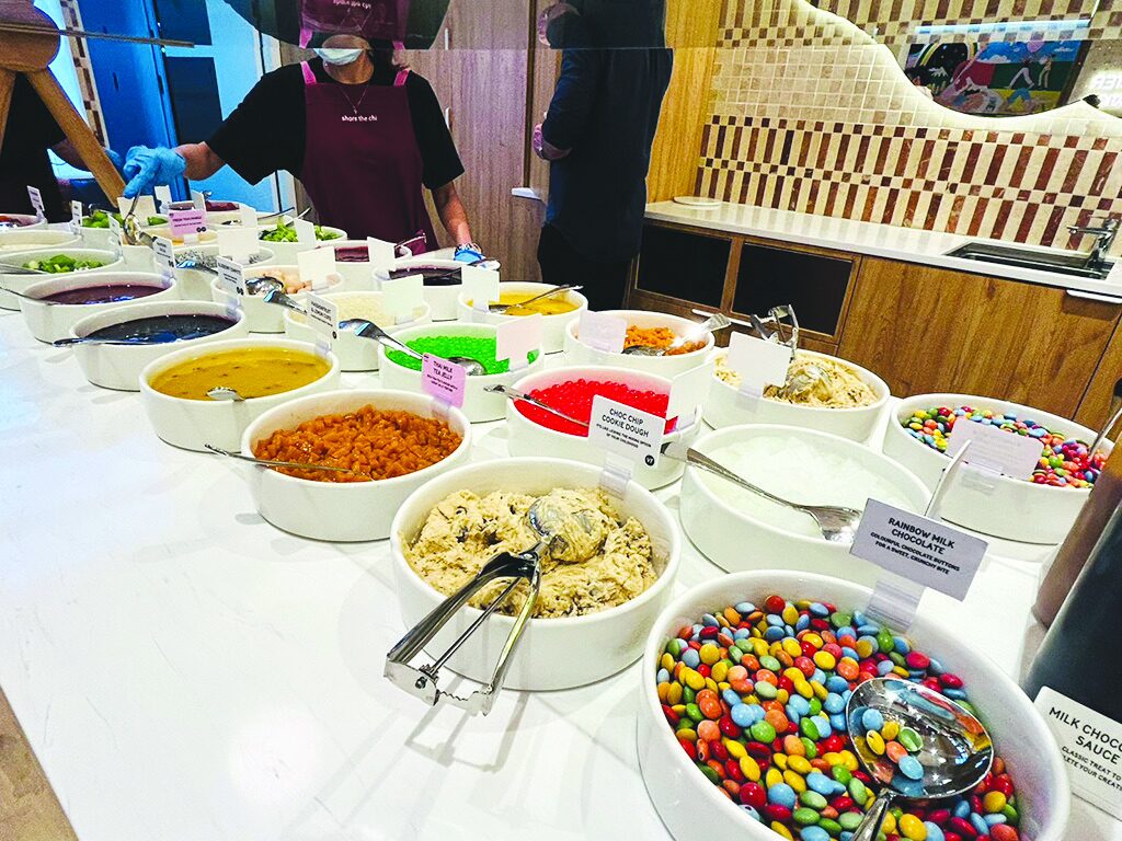 สวรรค์ในครัว - Yo-Chi ร้านโฟรเซ่นโยเกิร์ต ไนต์คลับขวัญใจเด็ก Gen Z   