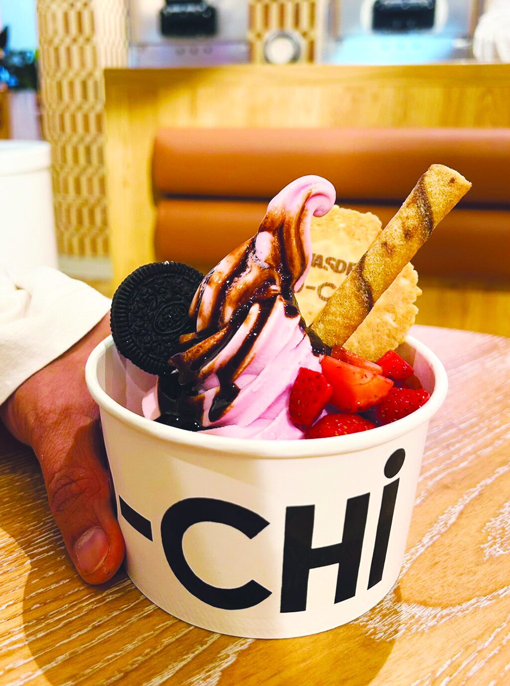 สวรรค์ในครัว - Yo-Chi ร้านโฟรเซ่นโยเกิร์ต ไนต์คลับขวัญใจเด็ก Gen Z   